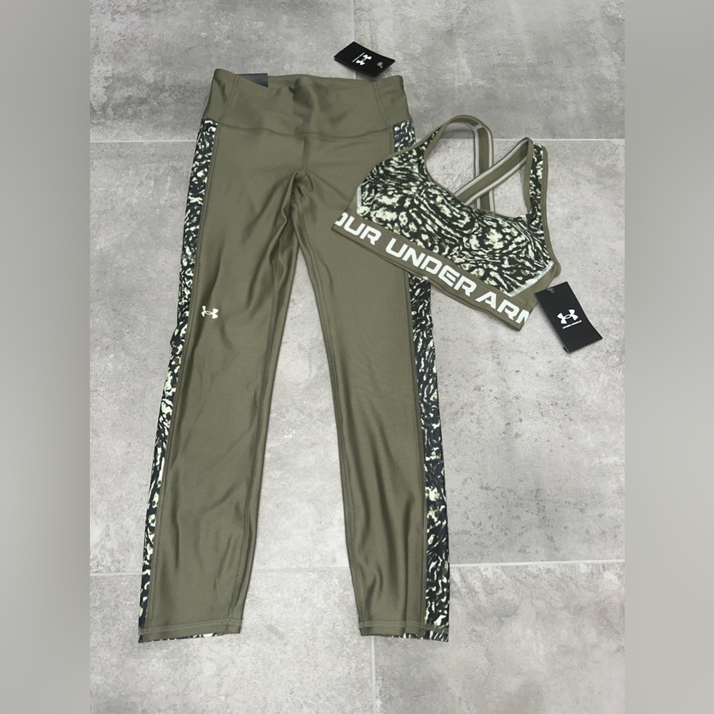Under Armour woman work out outfit size small